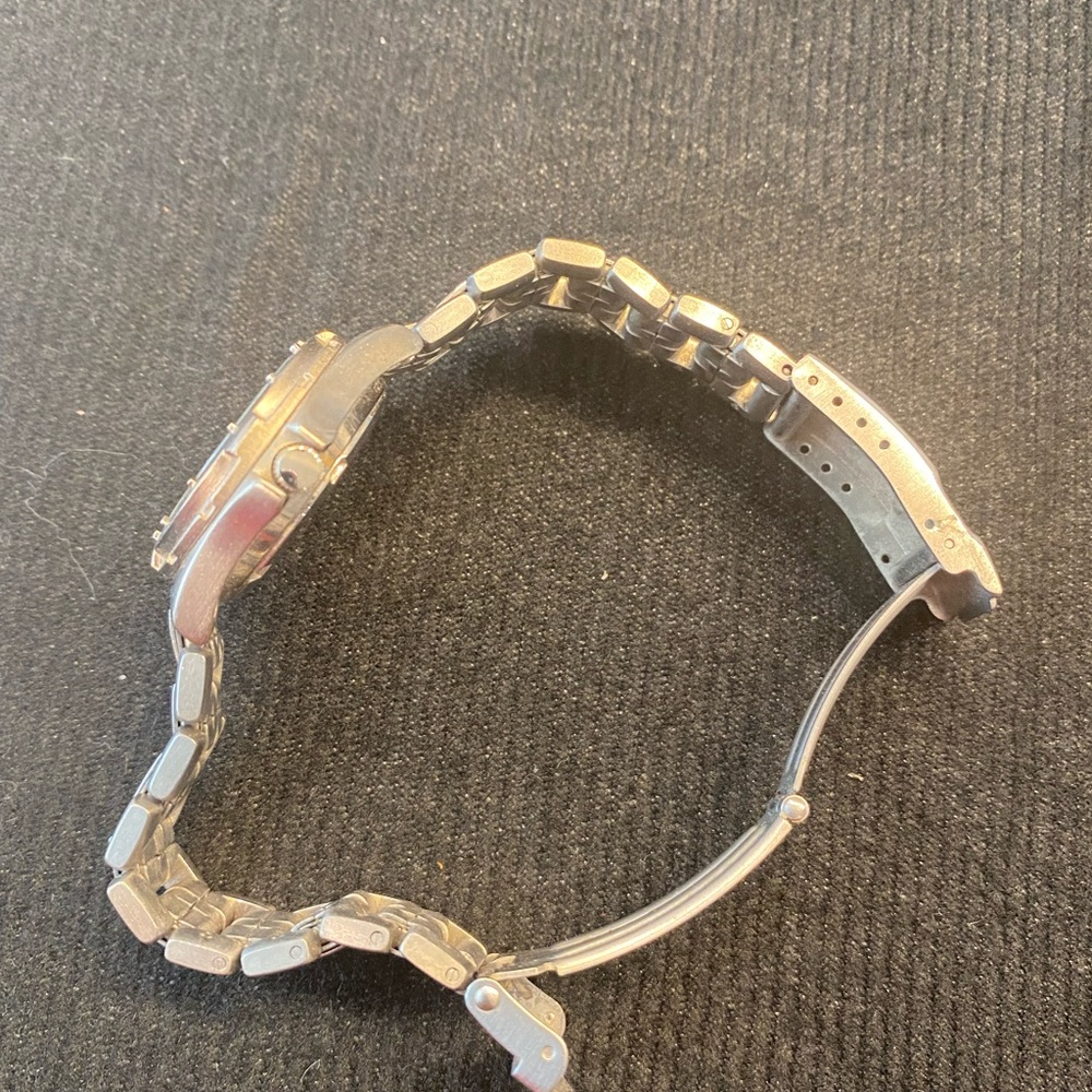 Eddie Bauer Watch - Picture 2 of 2